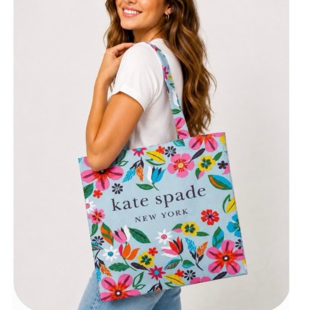 NWT Kate Spade blue floral canvas tote in safari floral